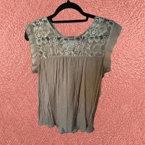 SOLD!! Pink Ruffle Sleeve Top